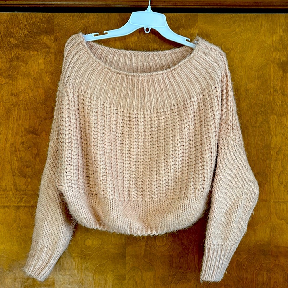 Dee Elly fuzzy off the shoulder sweater. Pink size small